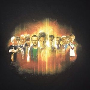 UNISEX Doctor Who - 11 Doctors T-shirt